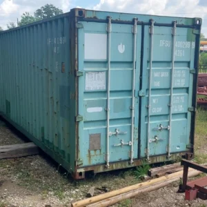 Watertight 40ft Shipping Container – Secure Large Storage Unit