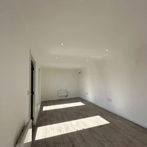 7.5m x 3m Modular Office Container with Kitchenette & WC
